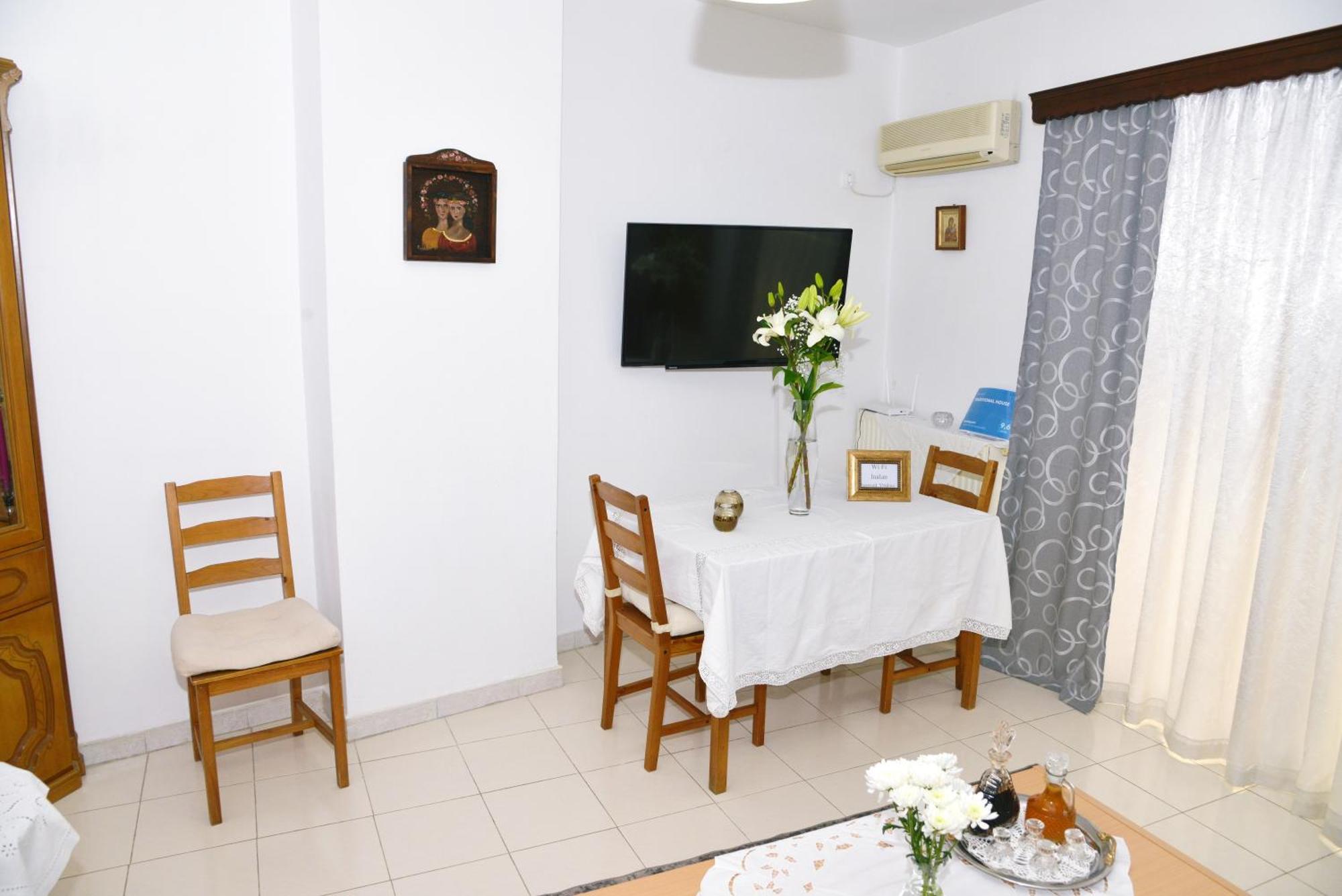 Traditional House Athena Bagian luar foto